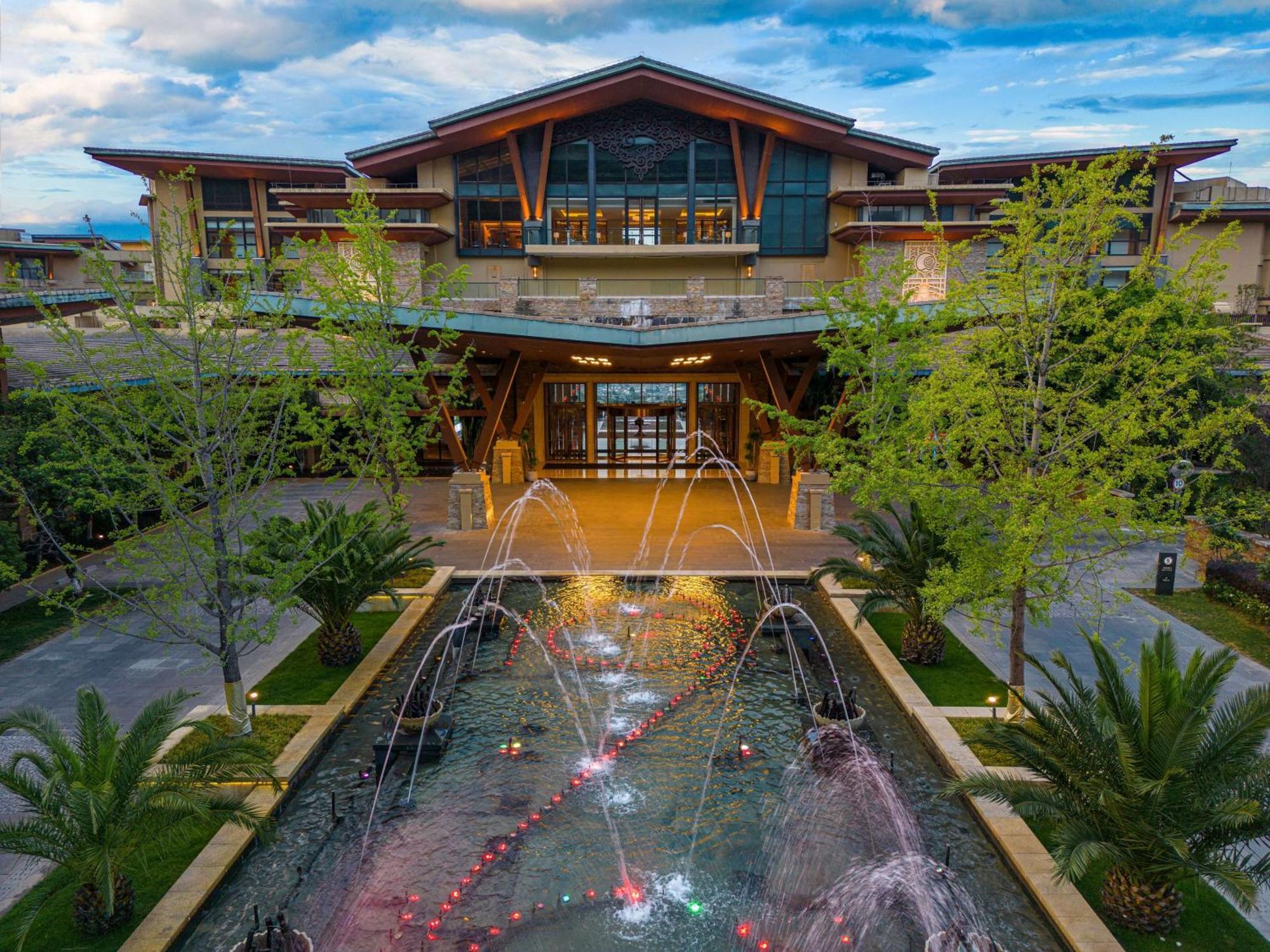 Hilton Dali Resort y Spa Exterior foto